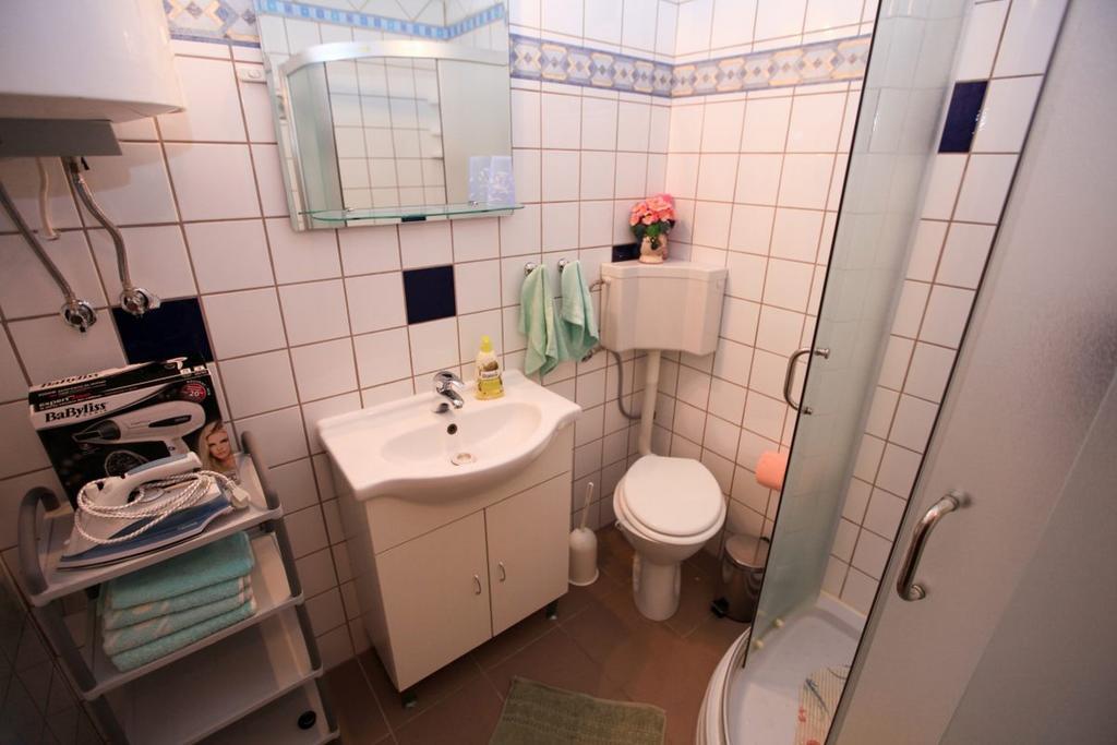 Apartments Franc Povljana Zimmer foto
